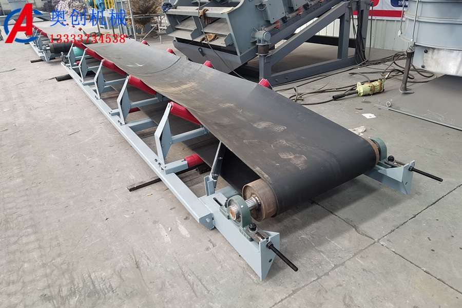 隧道輸送機 隧道輸送機